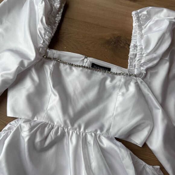 NWT Danielle Bernstein Dress 8 White Rhinestone Puff Sleeve Cutout NYE Holiday - Picture 3 of 5